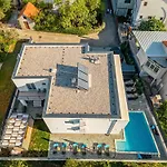 Apartmani Diva